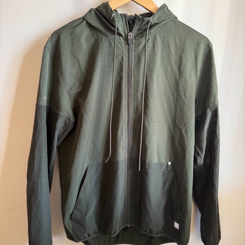 Vuori Lightweight Hooded Performance Shell | Size… - image 2